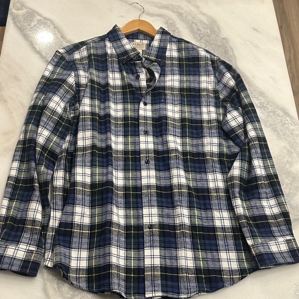 L.L. Bean Men's Green and Blue Plaid Button Down Shirt